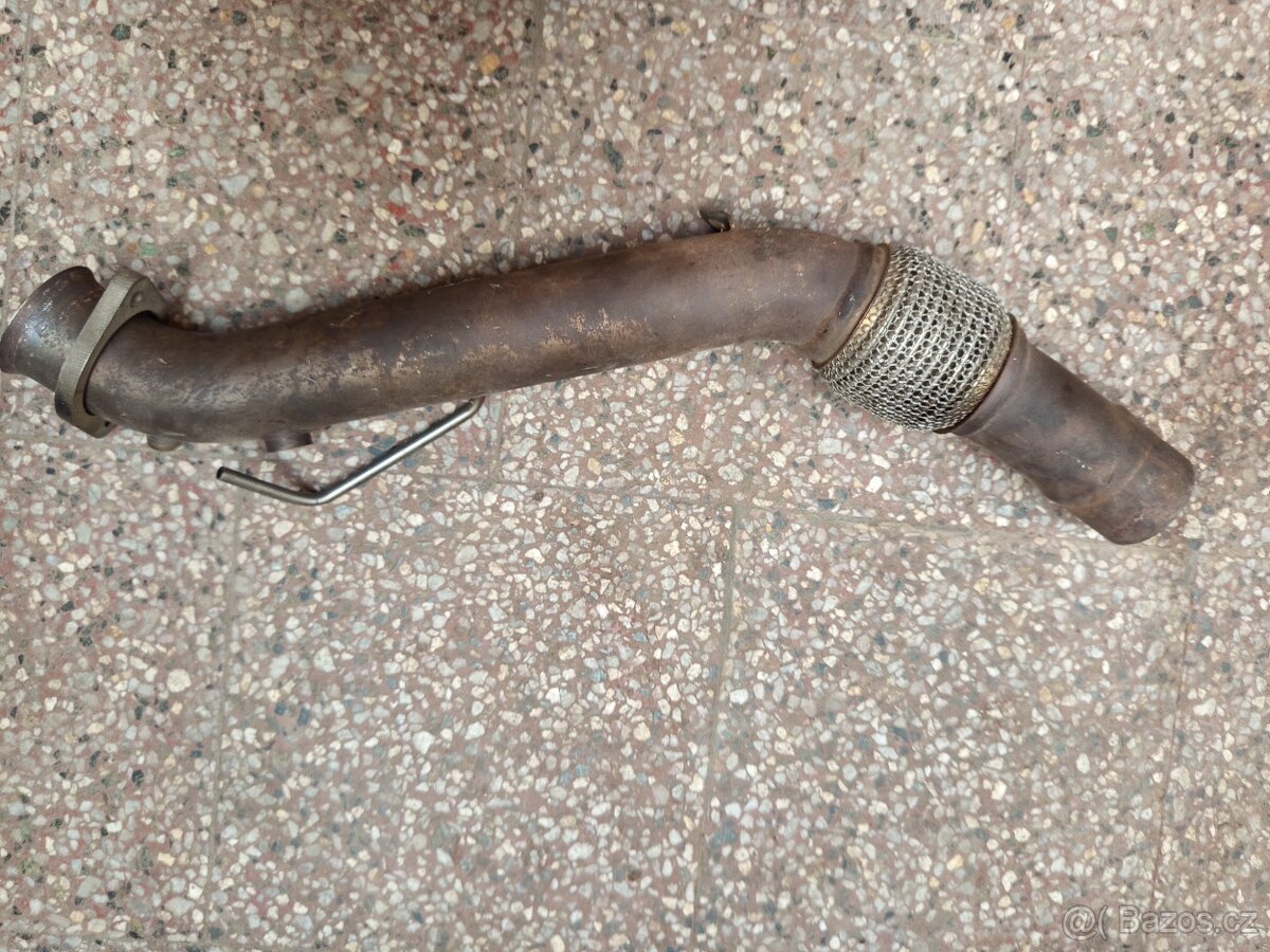 BMW E90 downpipe - 2