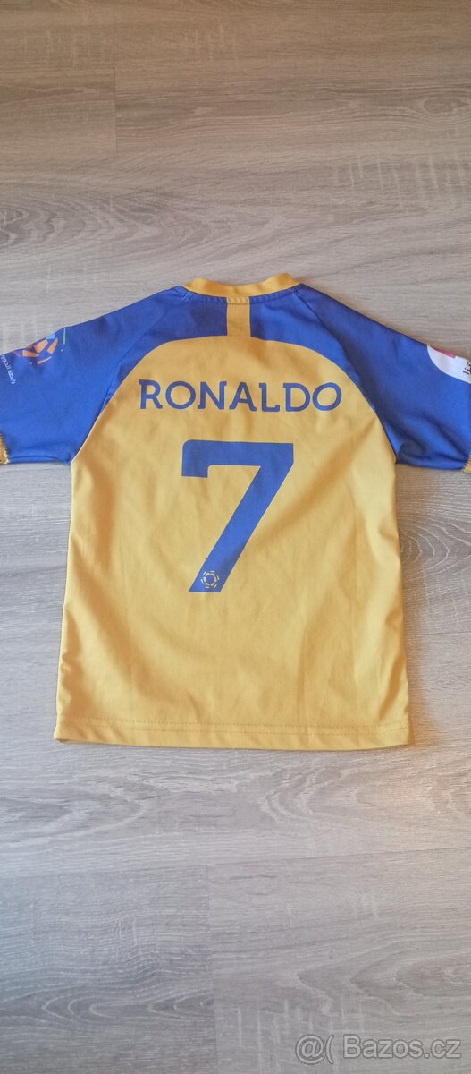 Dres Ronaldo vel.116 - 2