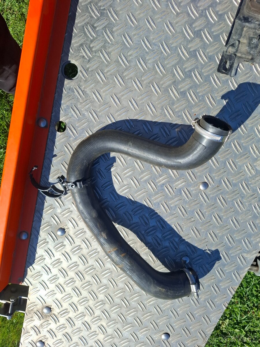 Opel Grandland hadice intercooler 9820100780 - 2