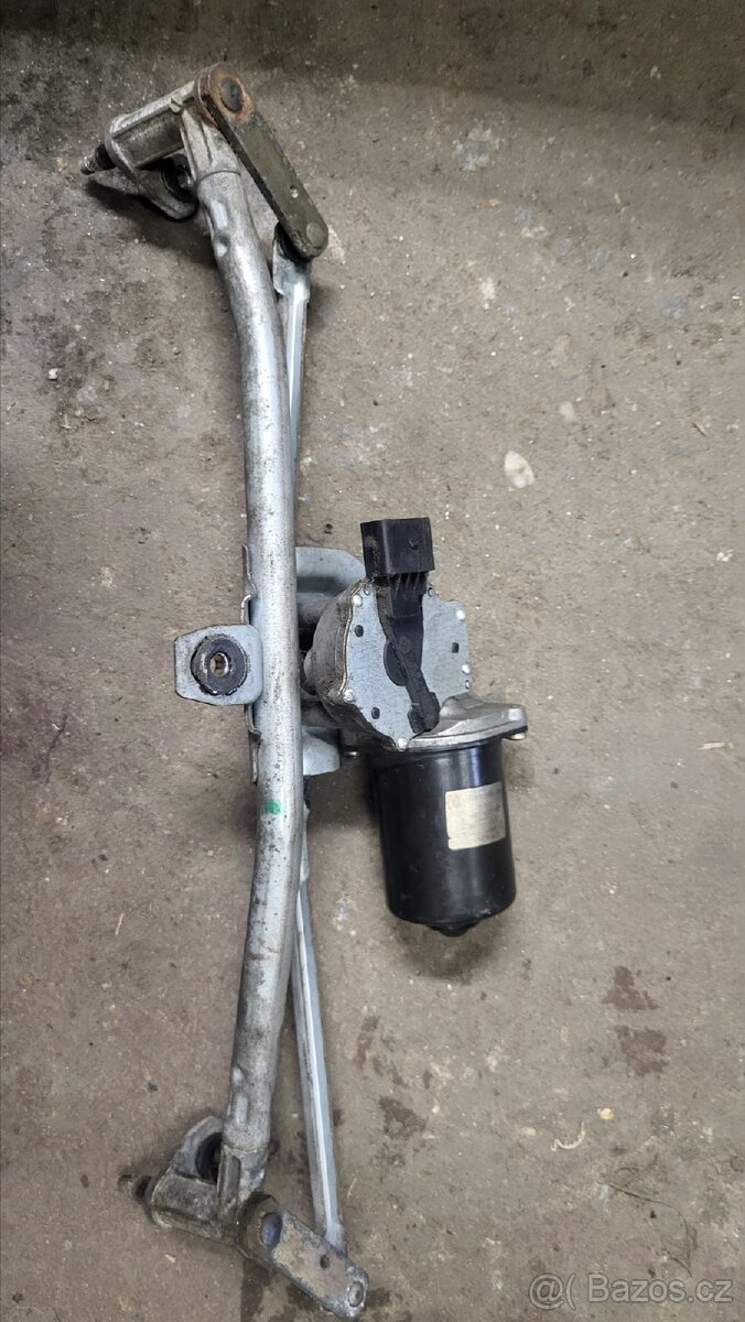 Motorek stěračů octavia 1 - 2