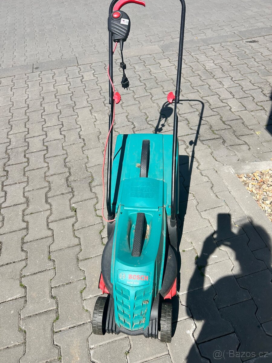 BOSCH Rotak 32 - 2