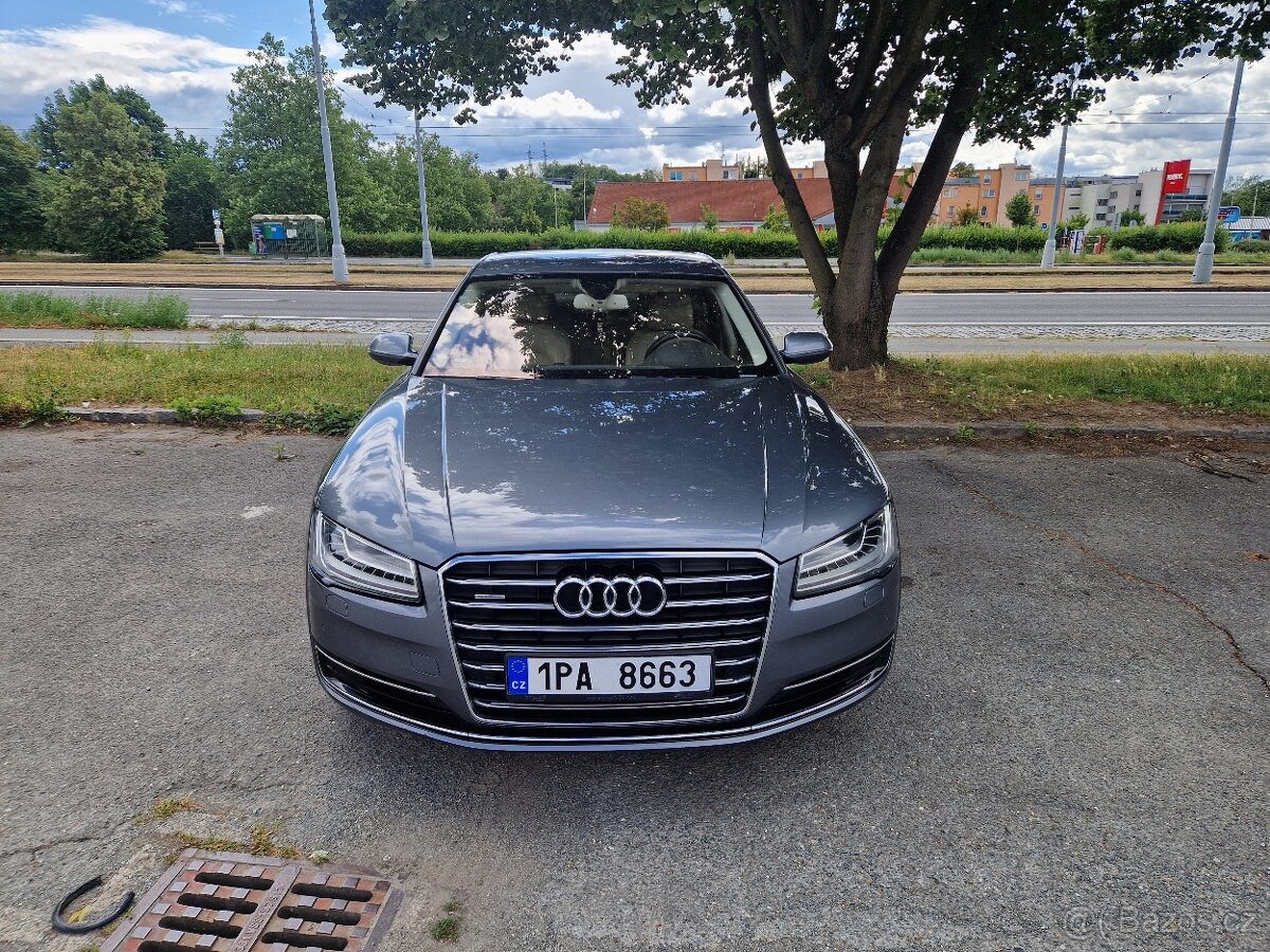 Audi A8 4.2tdi rok 2014 - 2