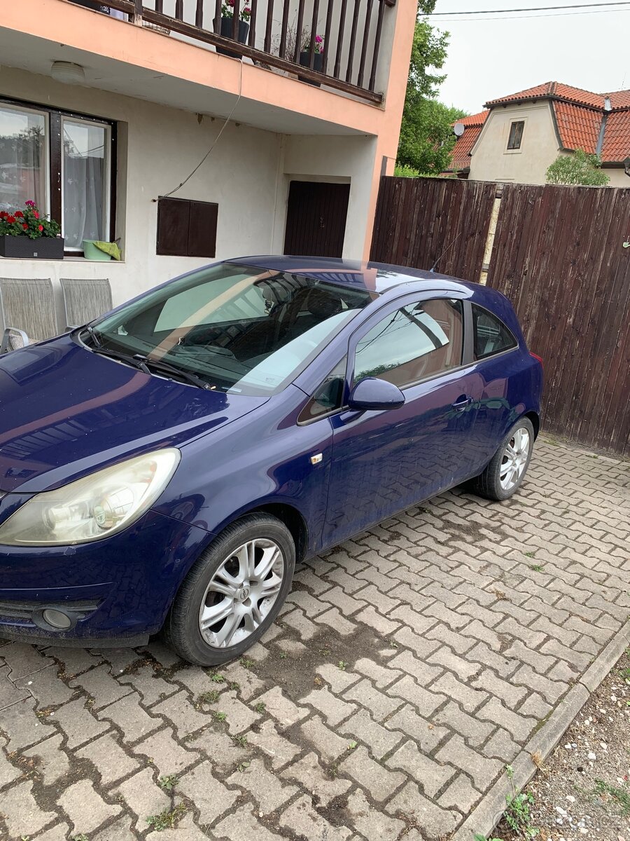 Opel Corsa 1,0 Turbo r.2009 - 2