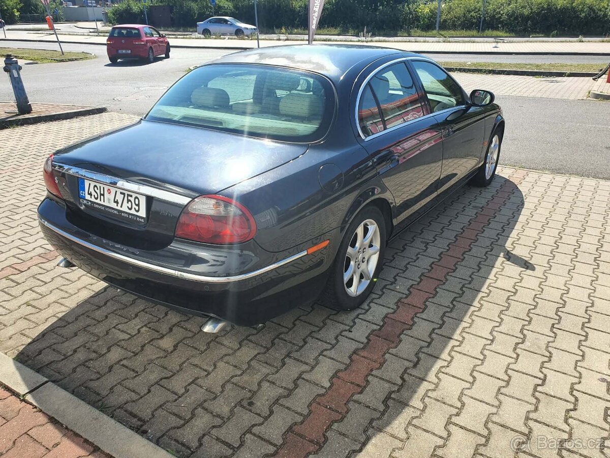 Jaguar S-Type 2.7 152kw - 2