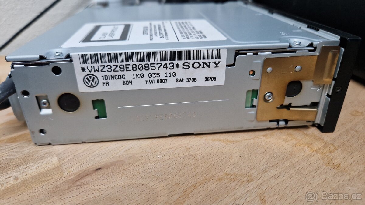 VW 6cd changer,jako nový - 2