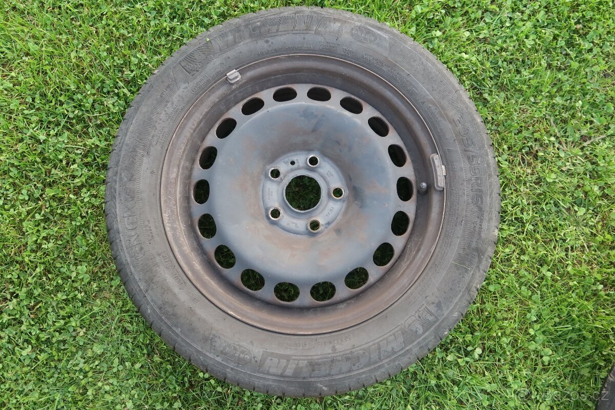 Sada kol - disky 6,5Jx16H2 ET 42, pneu MICHELIN 205/55/R16 - 2