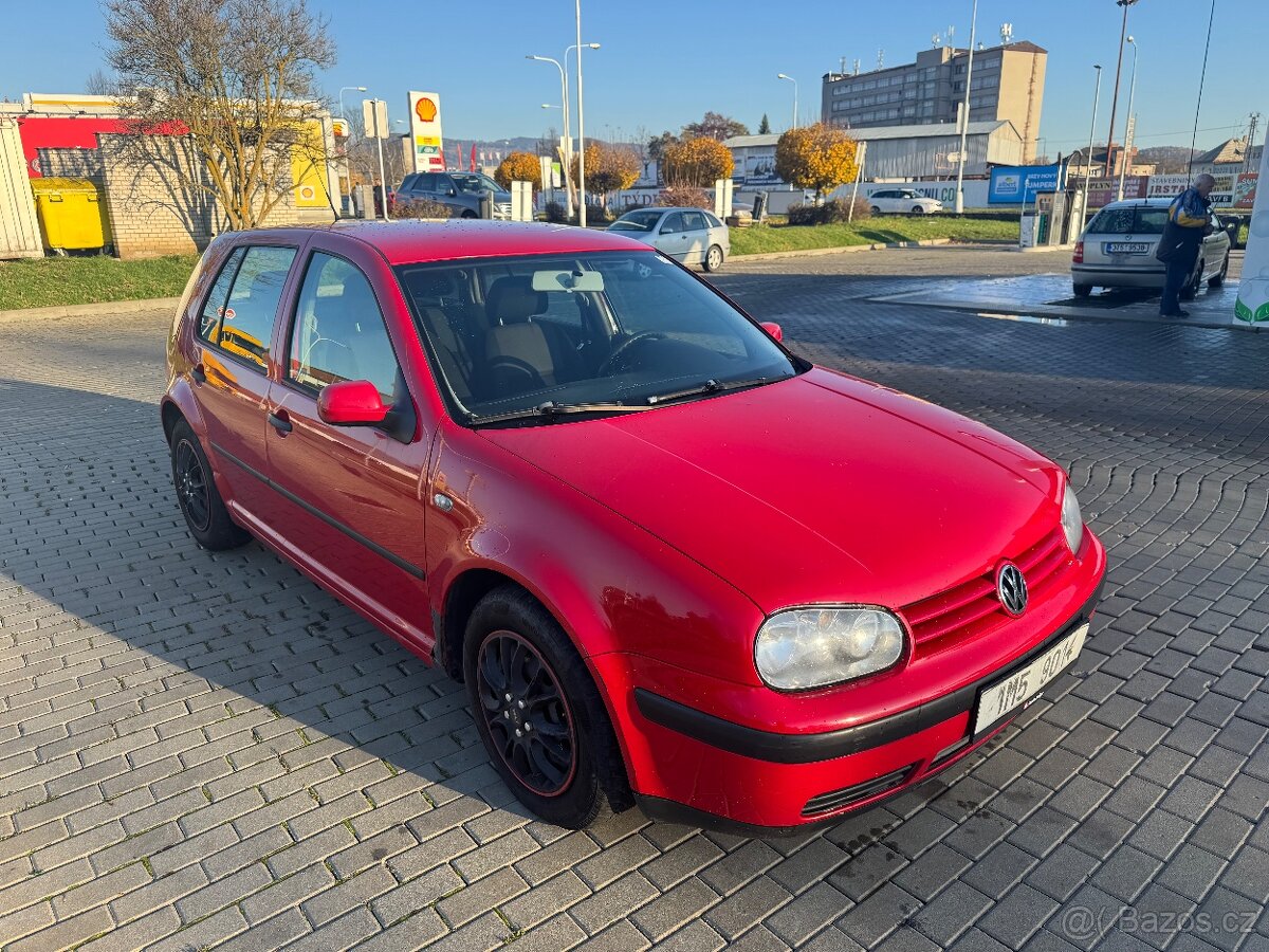 VW Golf IV 1,6i 77kW, NOVÁ STK, tažné zařízení - 2