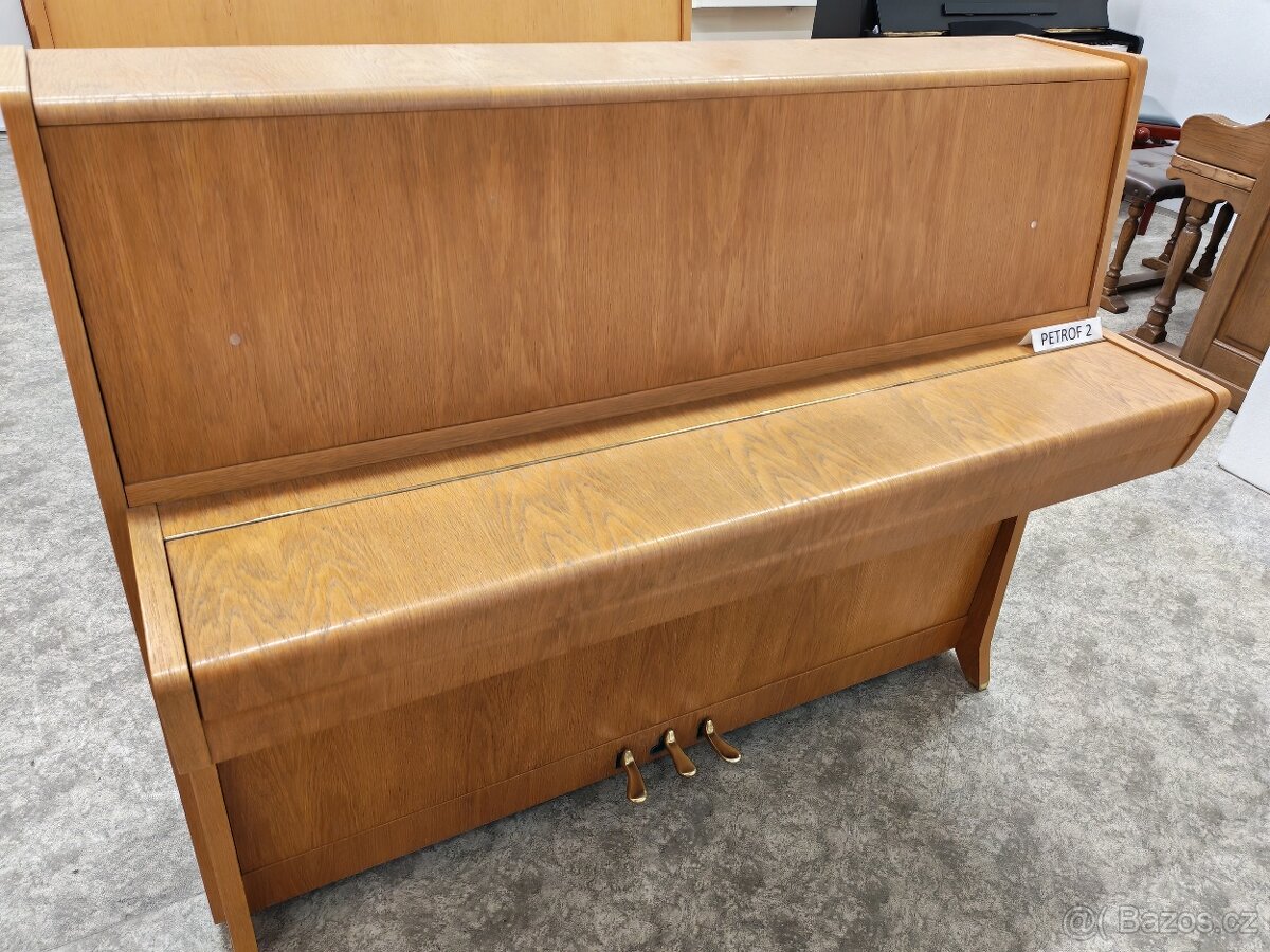 Prodám pianino PETROF - 2