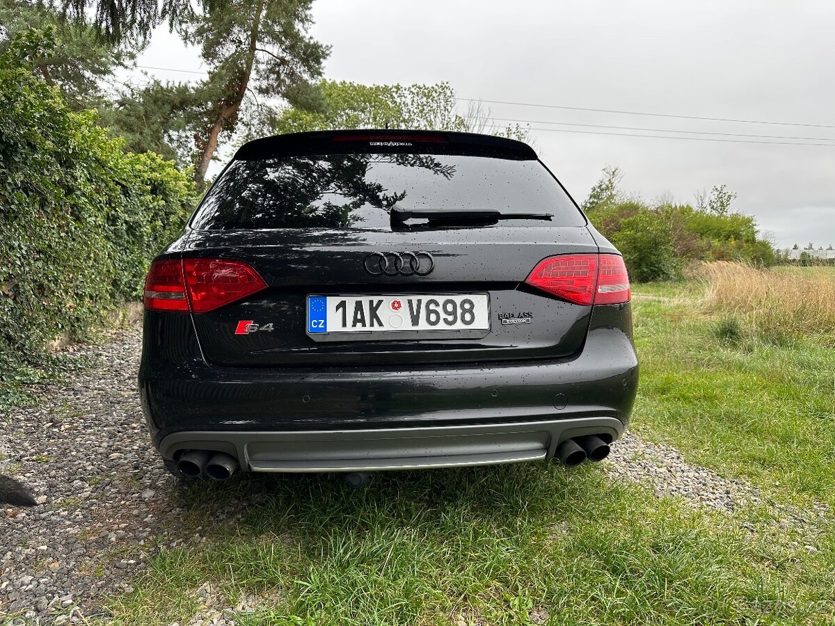 Audi S4 avant - 2