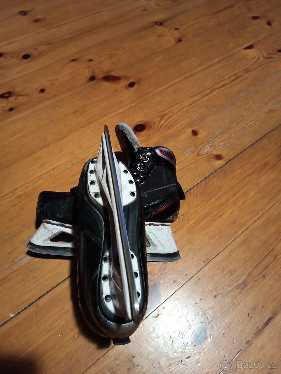 Brankářské brusle vel 38,5 Bauer X700 - 2