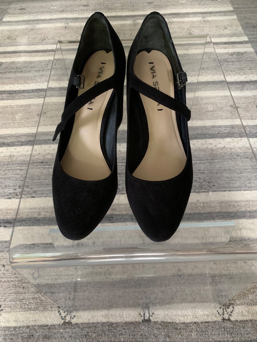 Dámské lodičky s podpatkem černé - 2