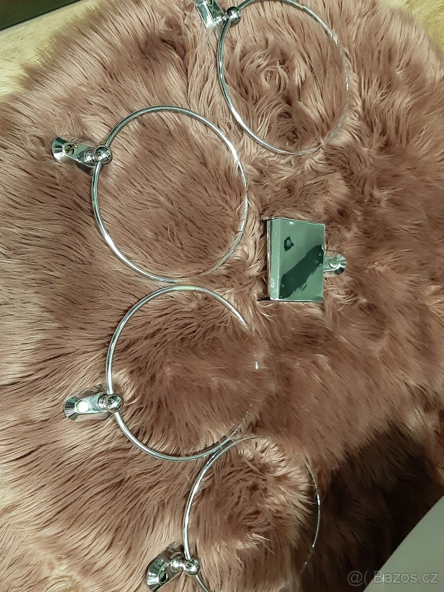 Chromové doplňky do koupelny - 2