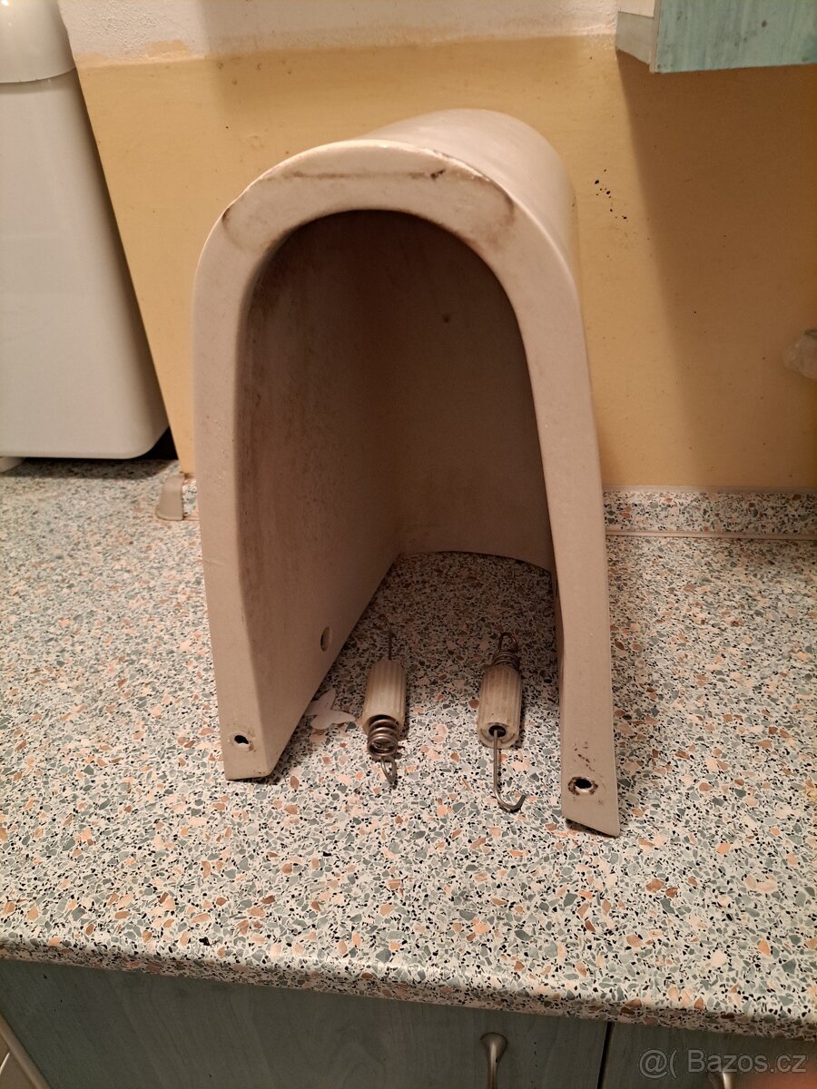 Noha bílá pod umyvadlo - 2