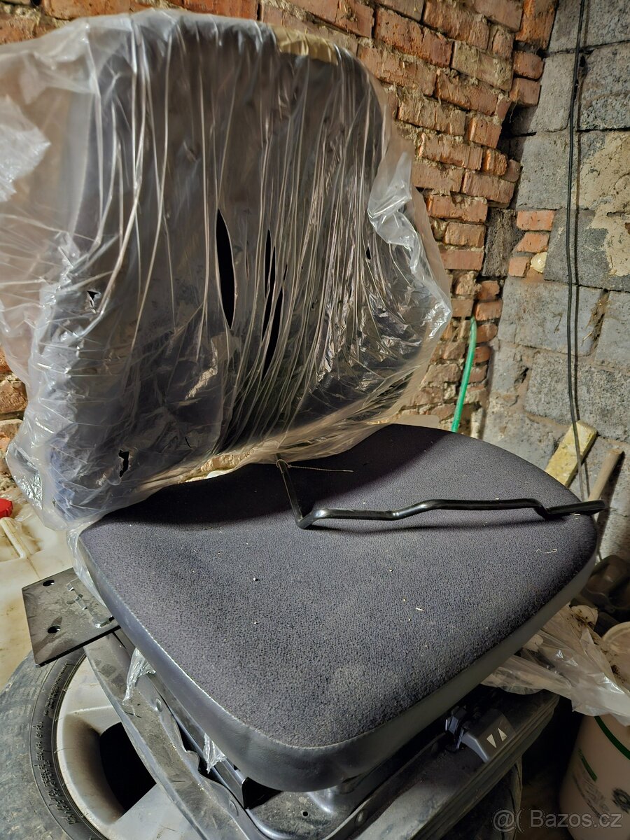 vzduchová a vyhřívaná sedačka KAB 800 - 2