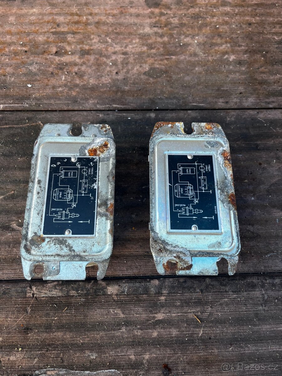 ŠKODA FAVORIT relé, spínač - 2