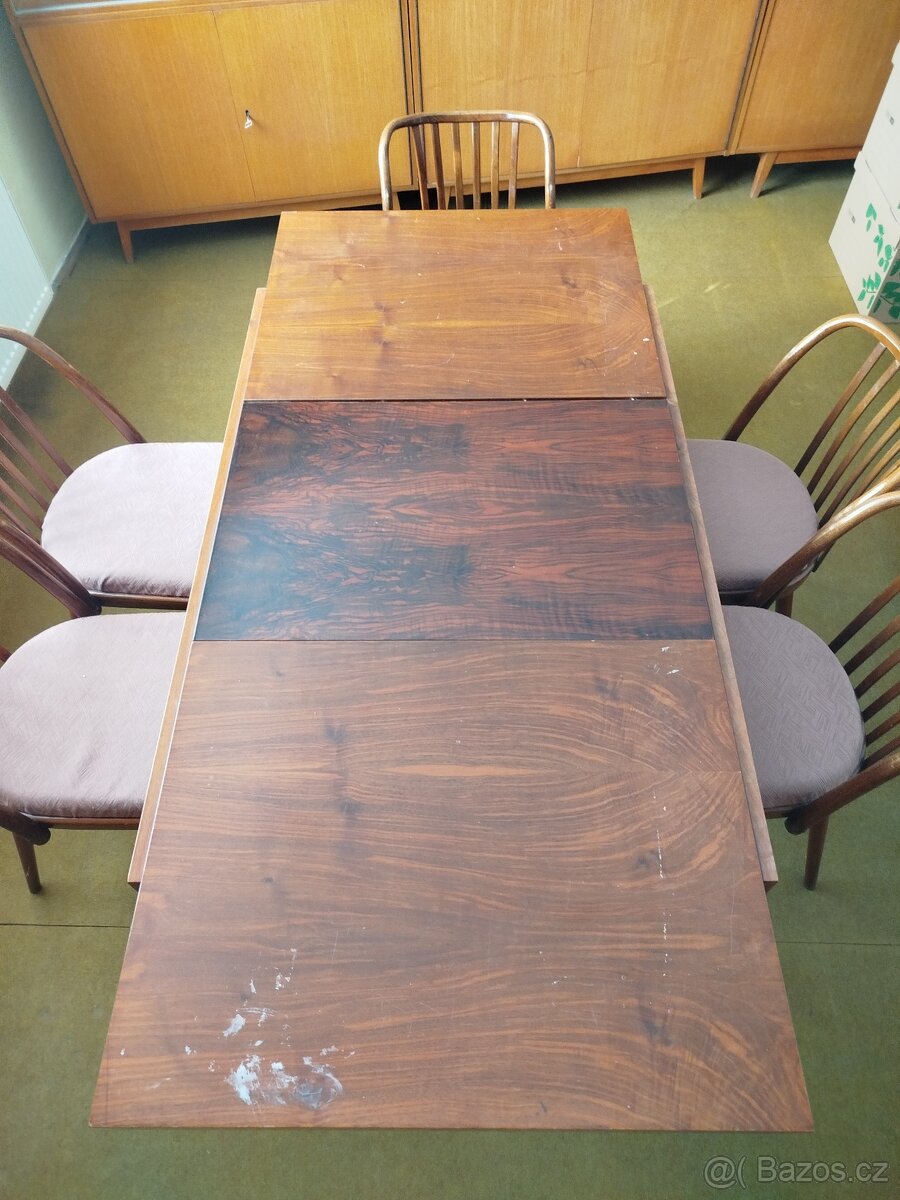 Jídelní stůl Jitona + židle TON - 2