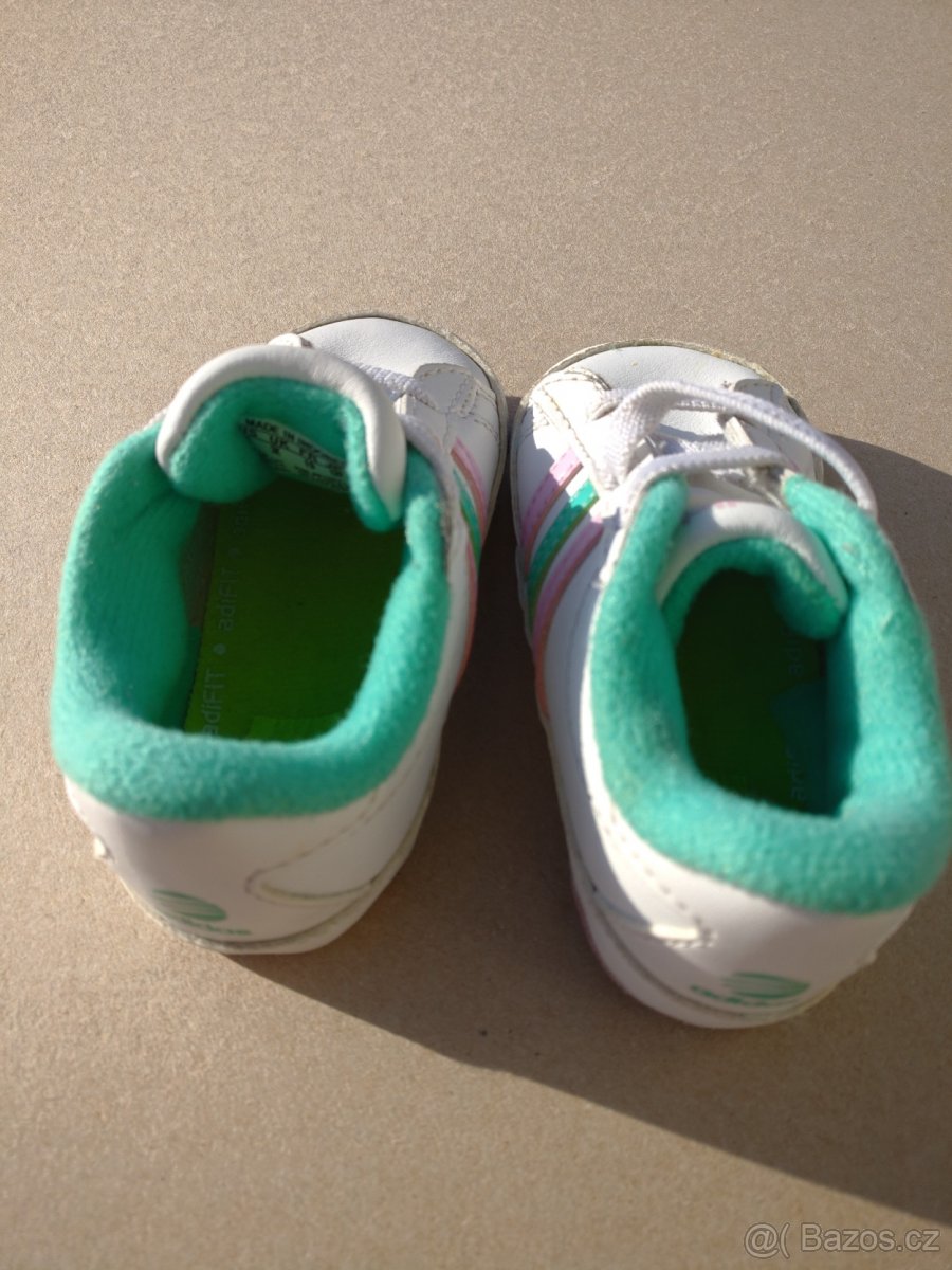 Capáčky Adidas vel. 19 - 2