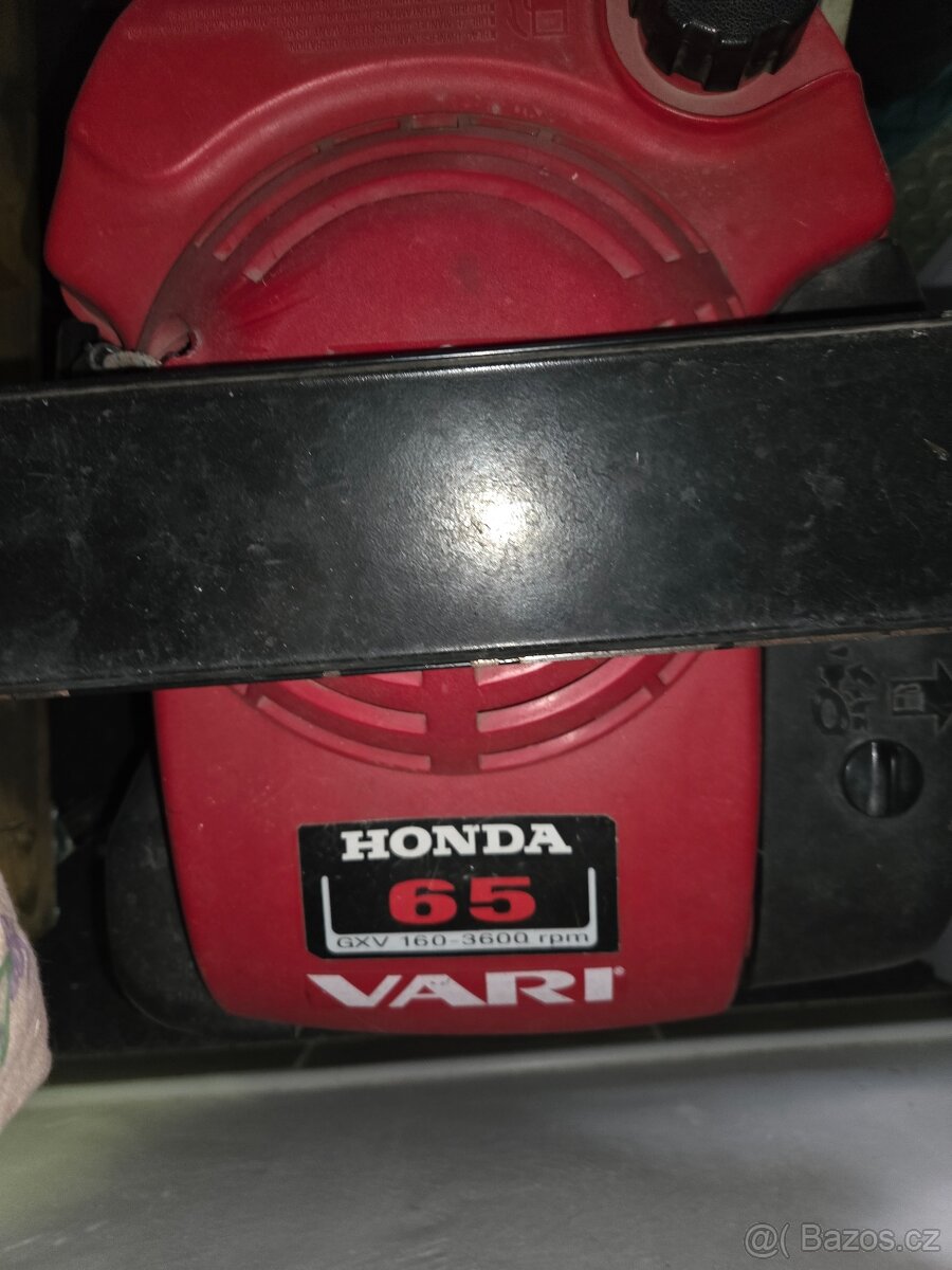 Vertikutátor + plečka - 2