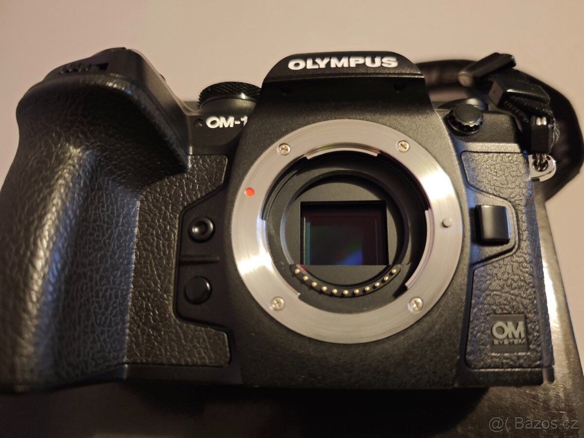 OM SYSTEM OM-1 tělo + náhradní baterie - 2