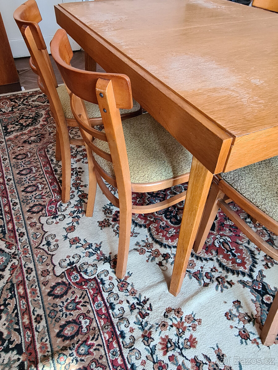 Židle s čalouněnými sedáky, 60 léta - 2