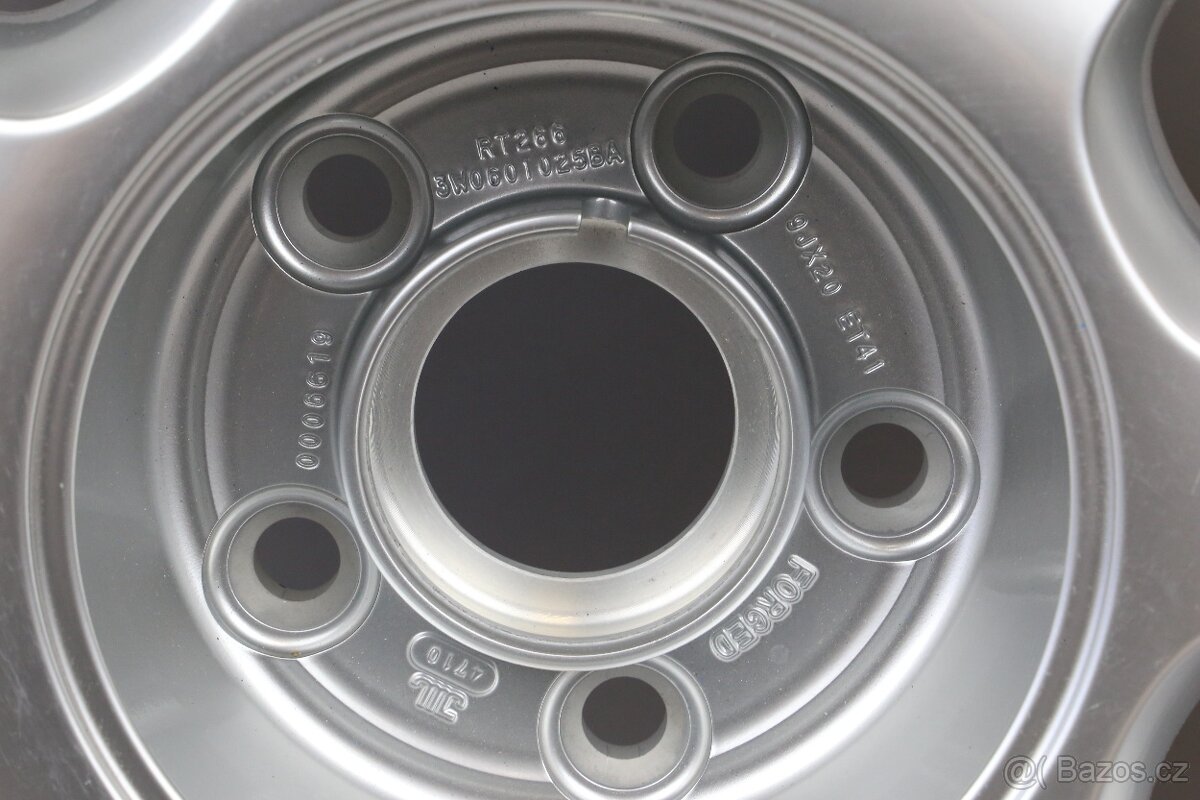 Alu disk Bentley nový 3W0601025BA - 2