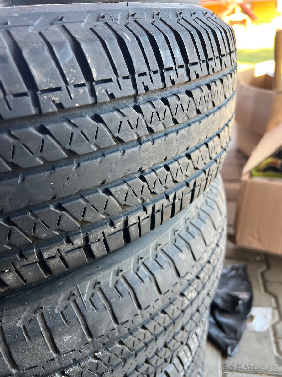 4x 205/70 r15 Bridgestone 5mm - 2
