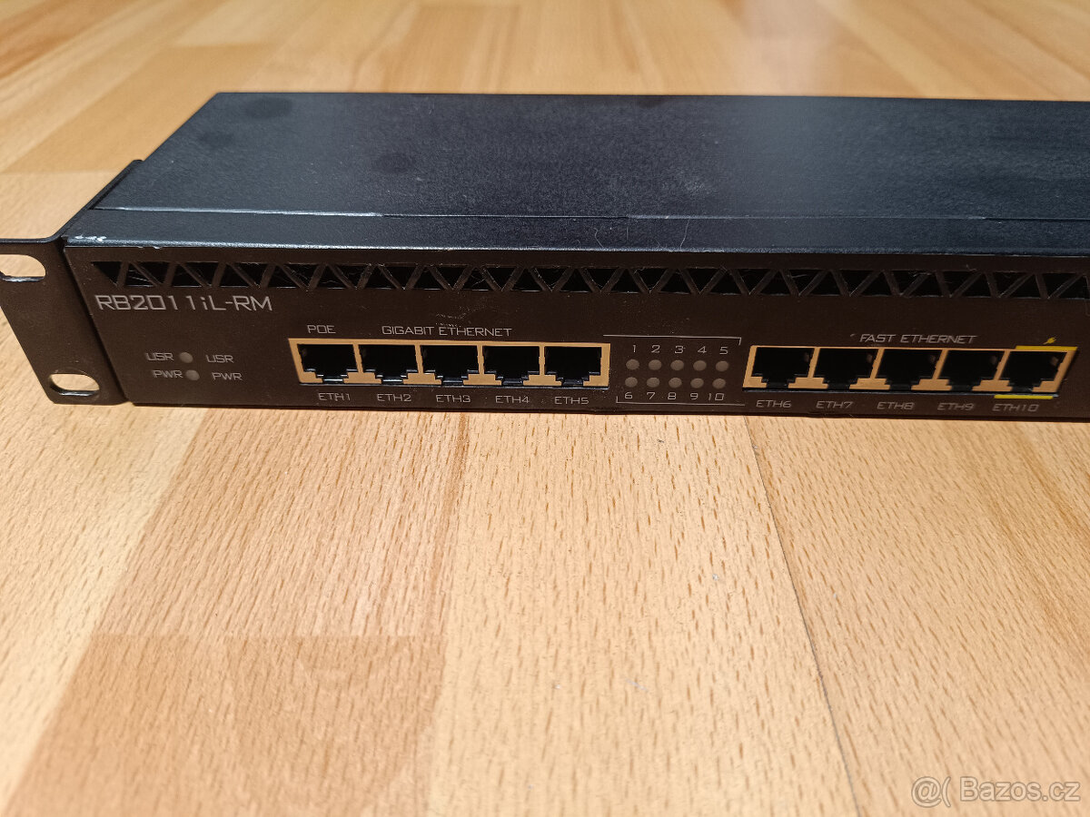 MikroTik RB2011iL-RM - 2