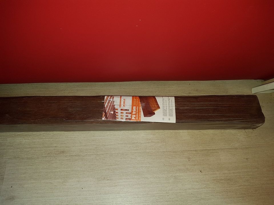 Trám PU tmavý - nerozbalený - 2