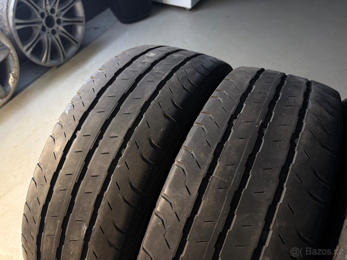 Letní pneu Continental 215/65R16C - 2