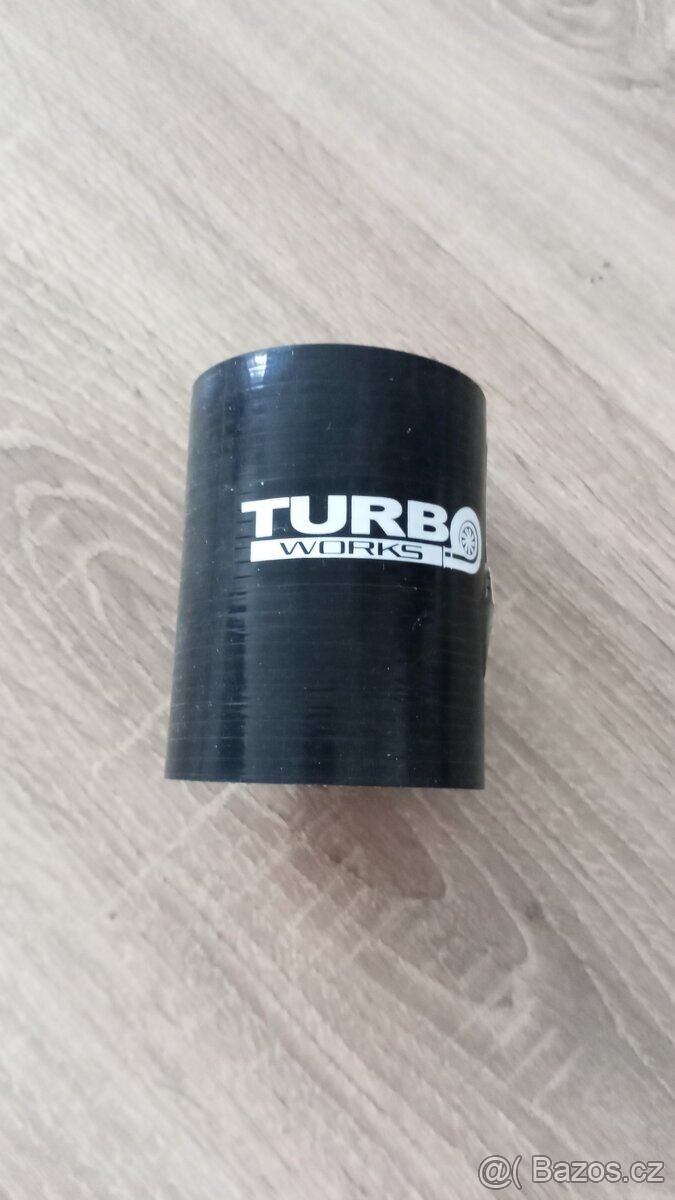 Silikonová spojka Turbo works - 2