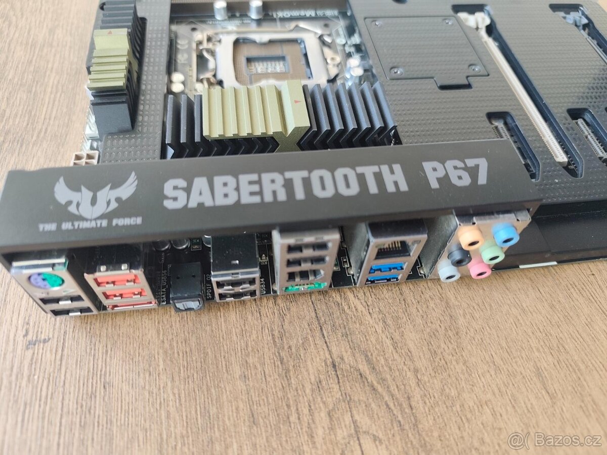 Asus Sabertooth P67 - 2
