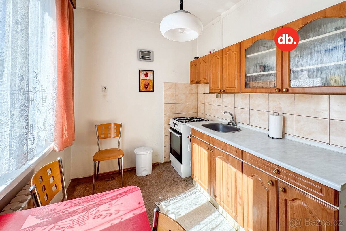 Prodej bytu 2+1 54 m², Nová Role, ev.č. 01846 - 2