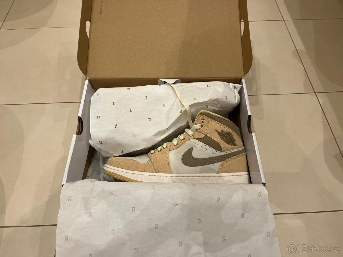 Air Jordan 1 vel.43 - 2