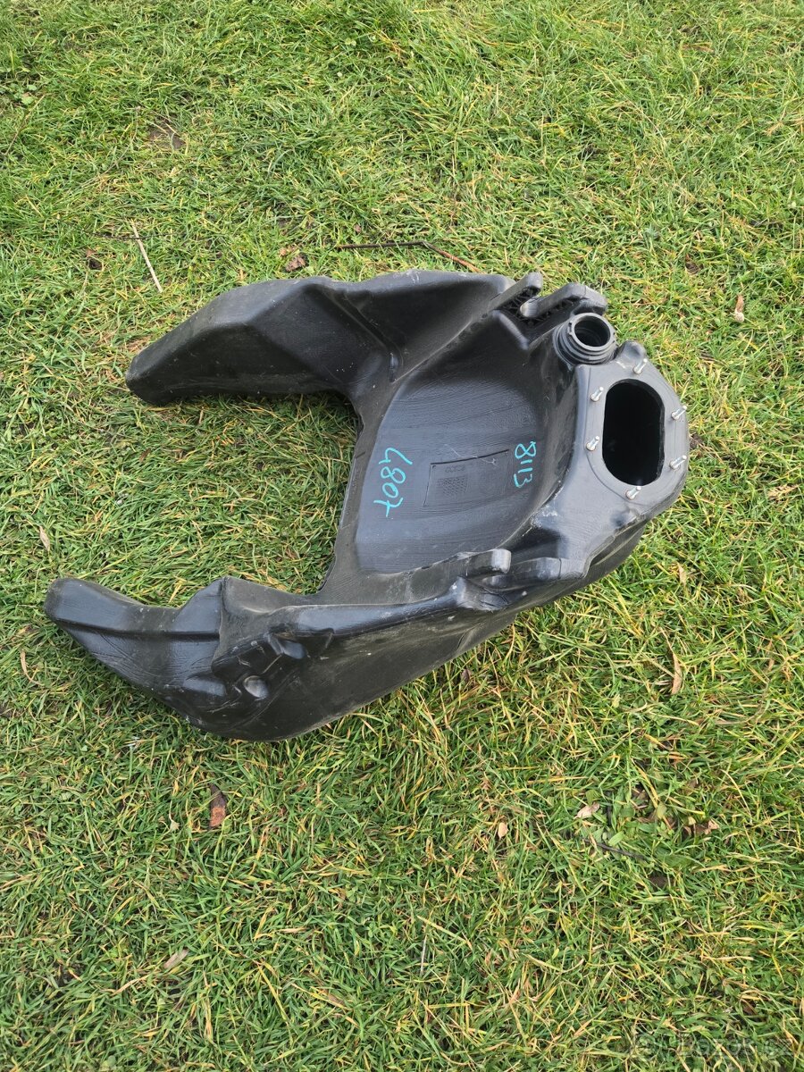 Ducati Multistrada nádrž palivová - 2