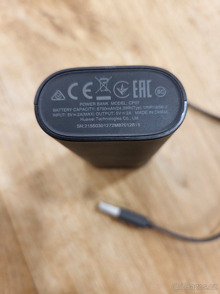 Powerbanka- Huawei 6700 mAh / 24,3 Wh + kabel - 2