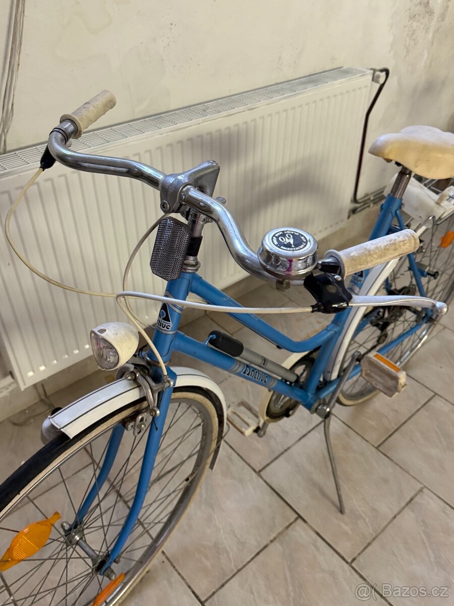 Staré dámské modré kolo německé značky Activus - 2