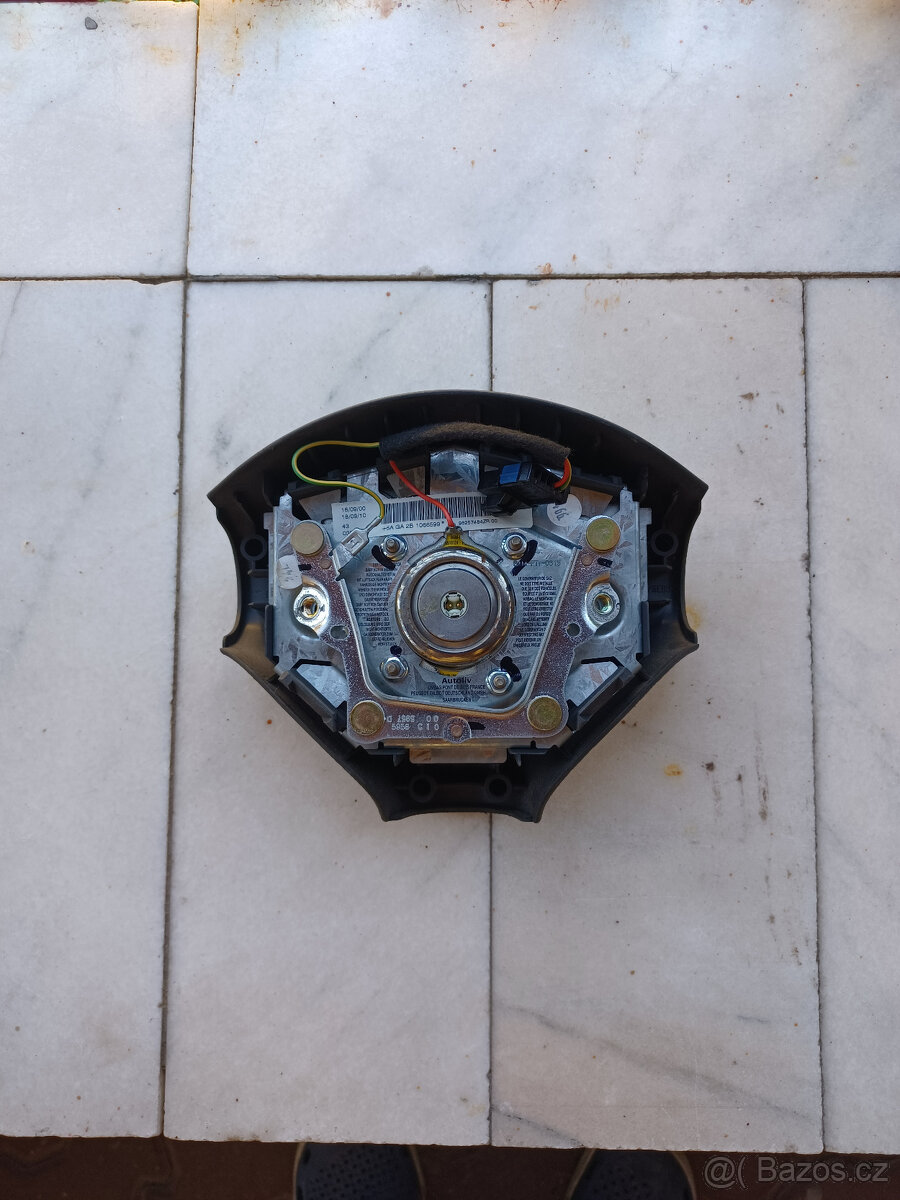 Peugeot 206 airbag volantu 2000 - 2