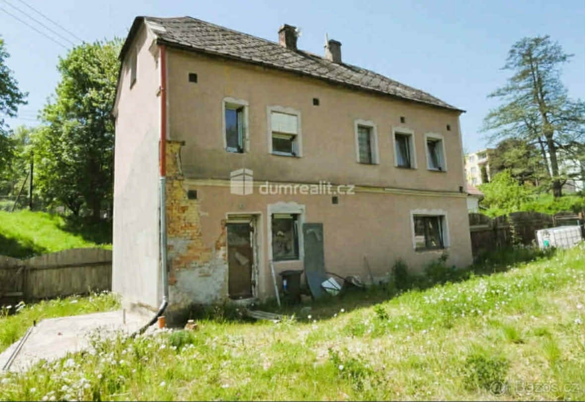 Prodám velký rodiny dům - 2