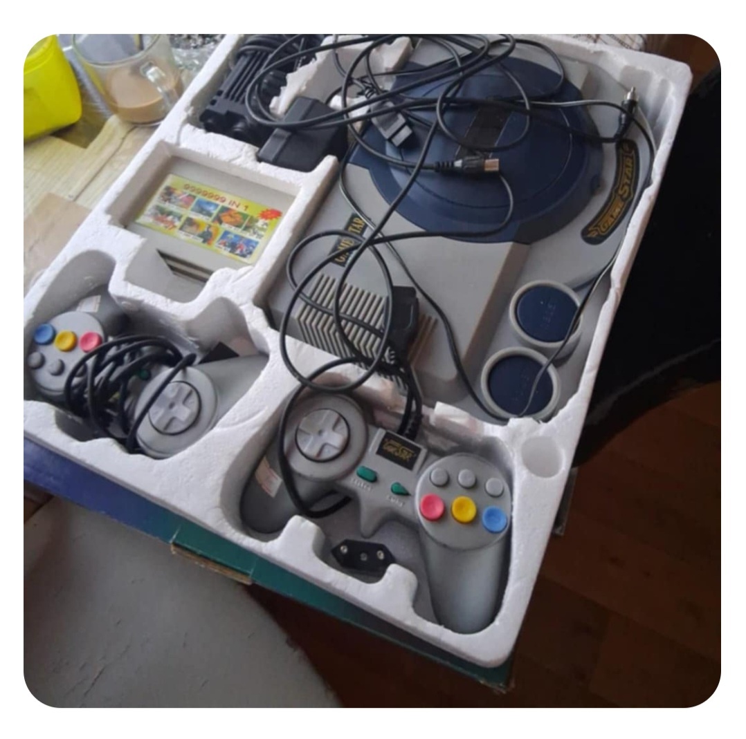 Retro herní konzoli GAME STAR i s originální krabicí. - 2