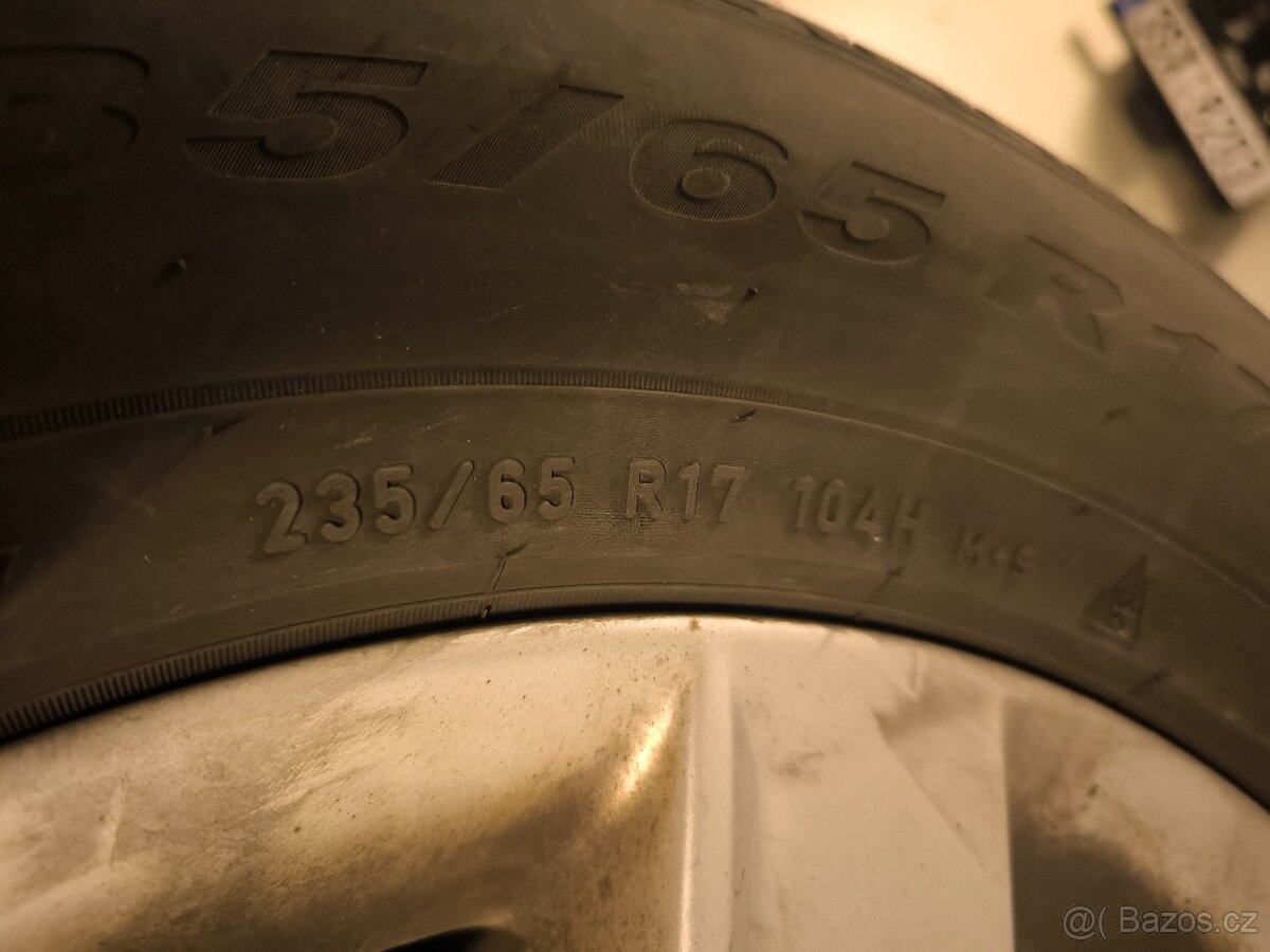 Alu kola Audi 235/65 R17 - 2