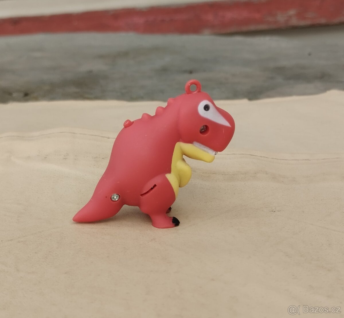 LED klíčenka Emos P4711 (dinosaurus) - 2