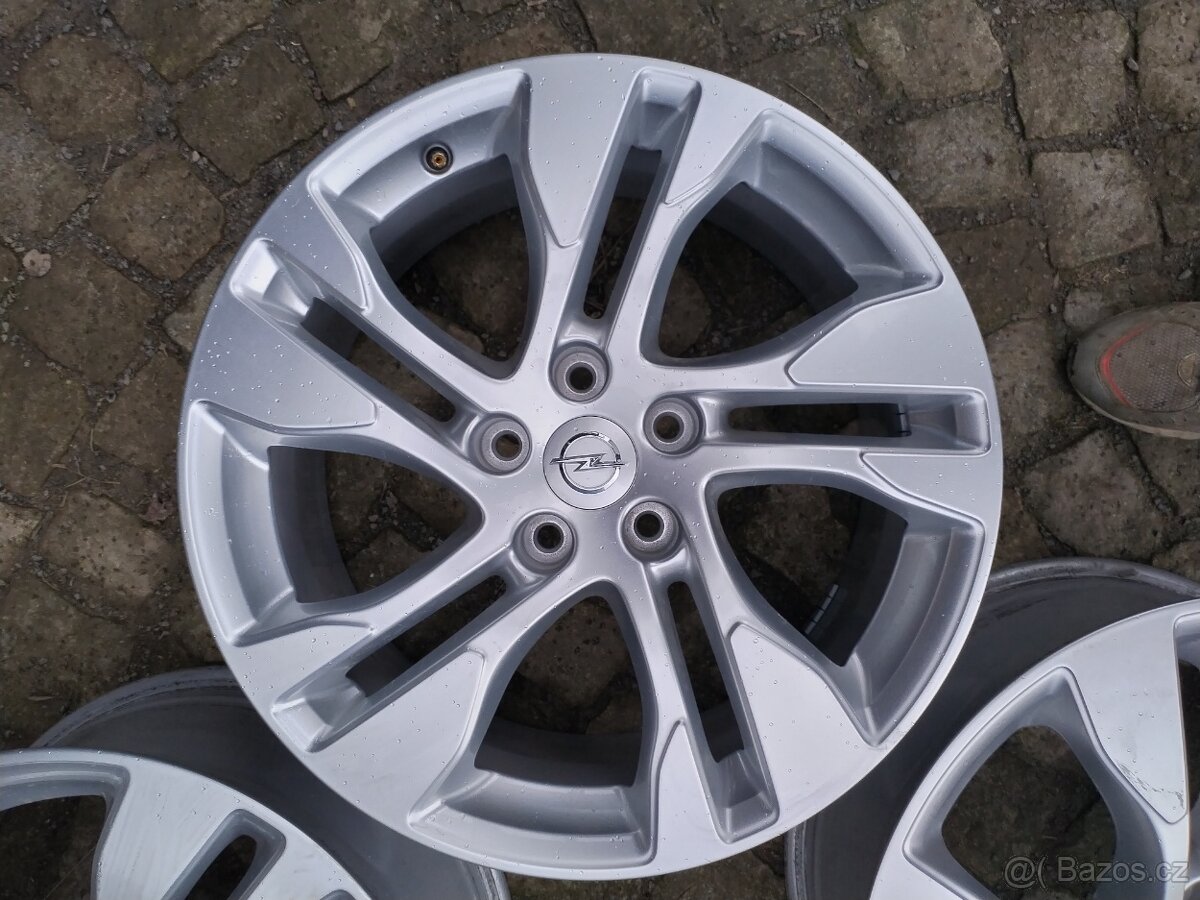 OPEL INSIGNIA original disky 5x115 R18 - 2