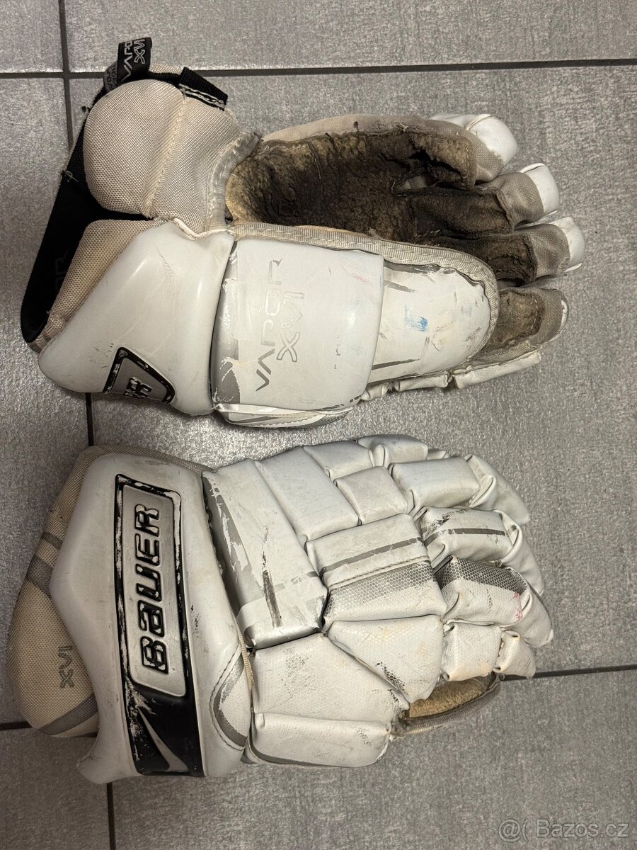 Hokejové rukavice - 2