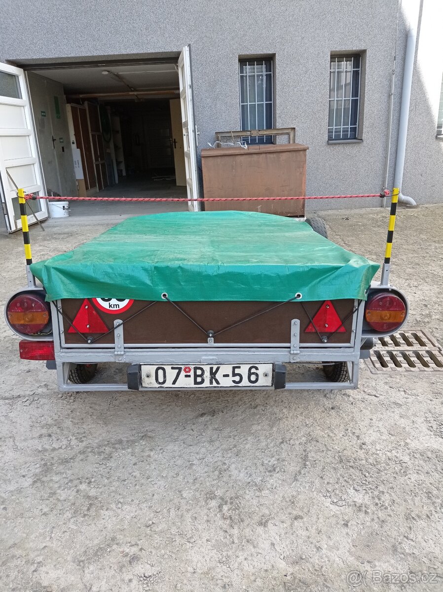 Nákladní přívěs - 2