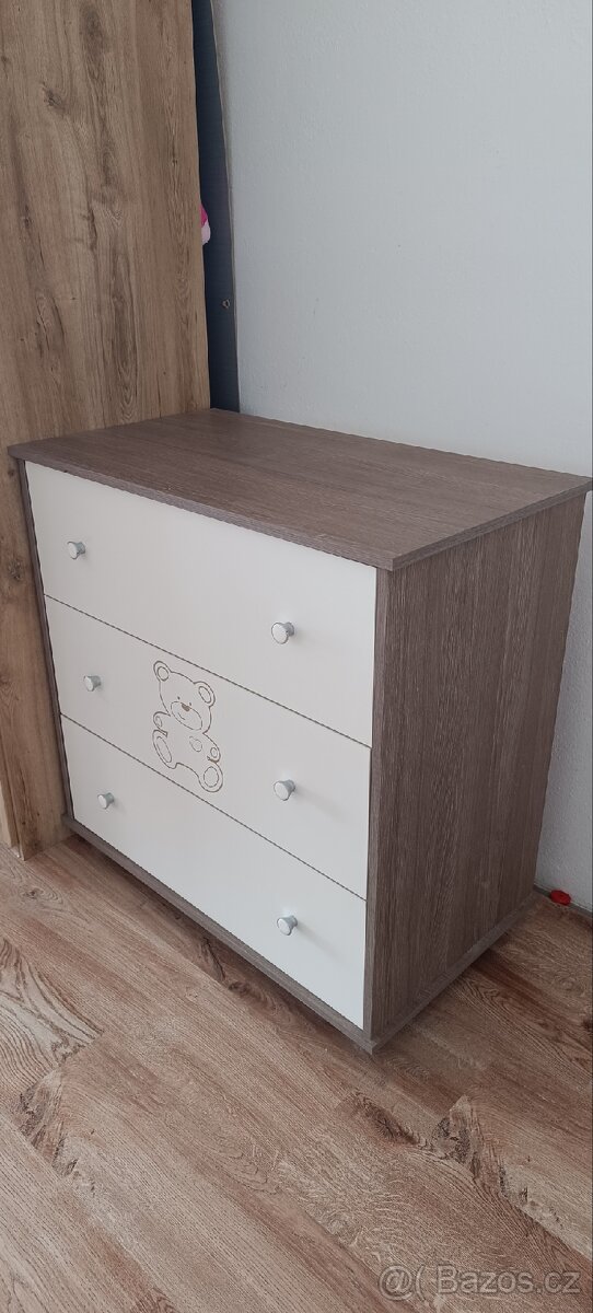 Přebalovací stolek - 2