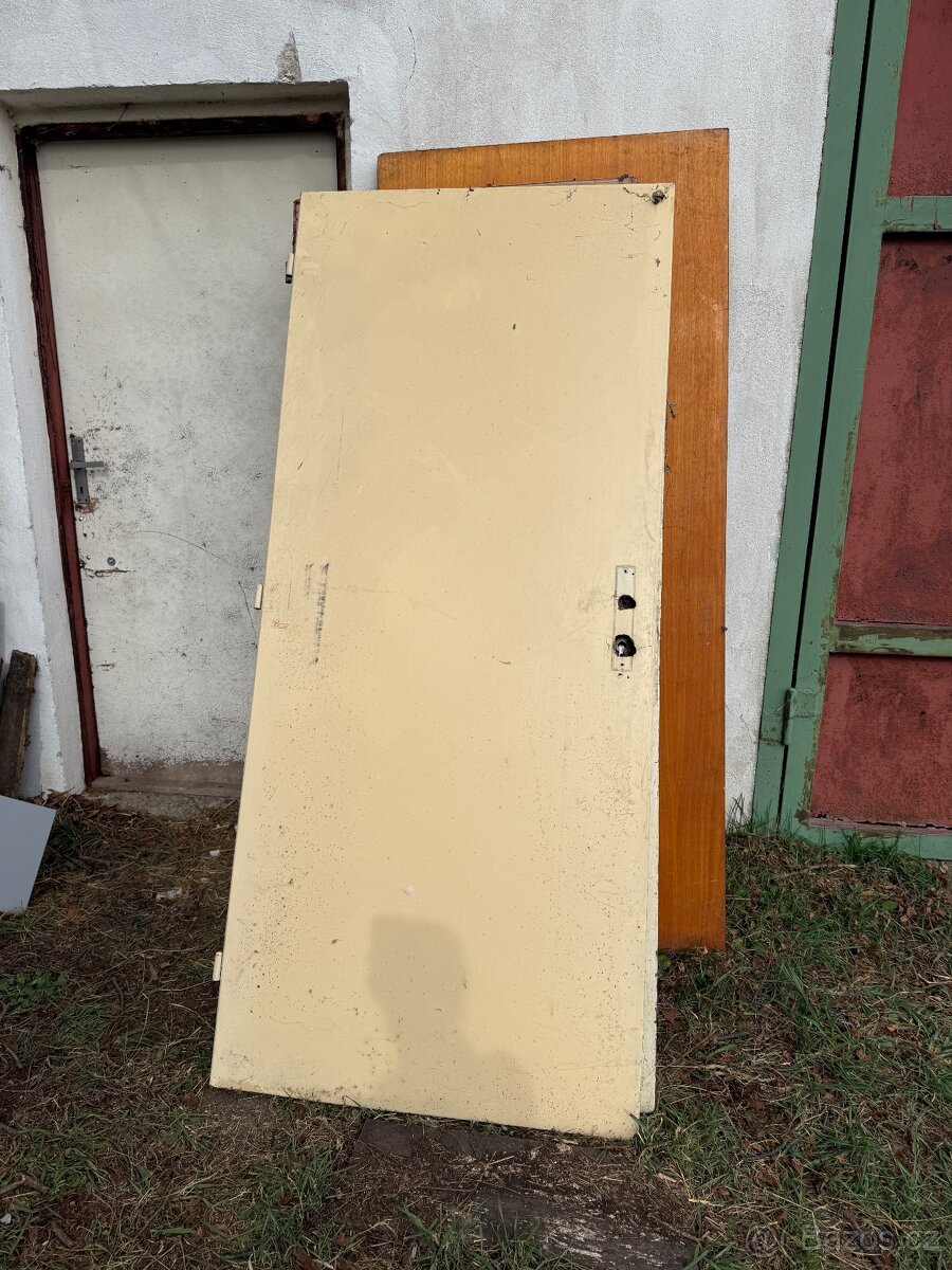 Staré interiérové dveře - 2