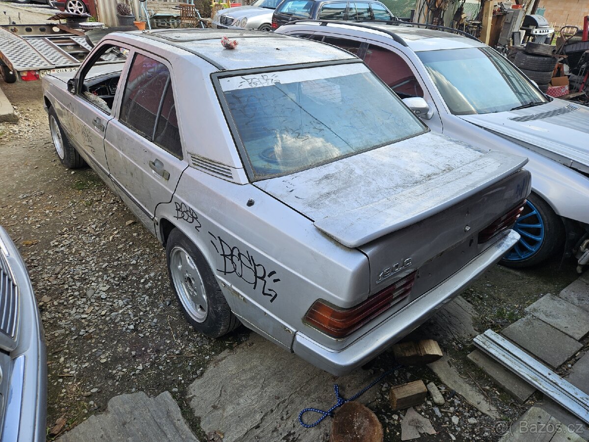 Mercedes-Benz W201 190E náhradní díly - 2