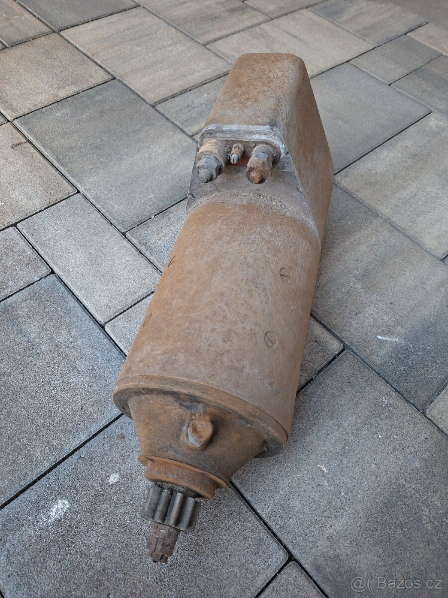 Startér Bosch - 2
