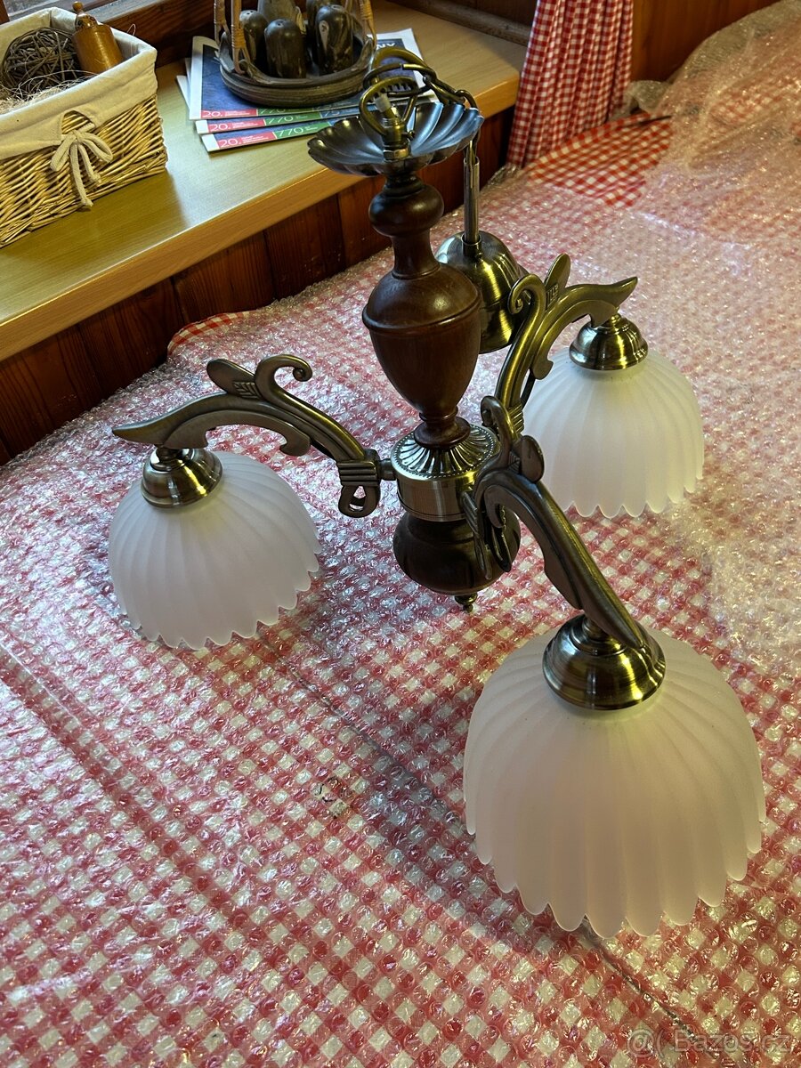 Kovový lustr - 2