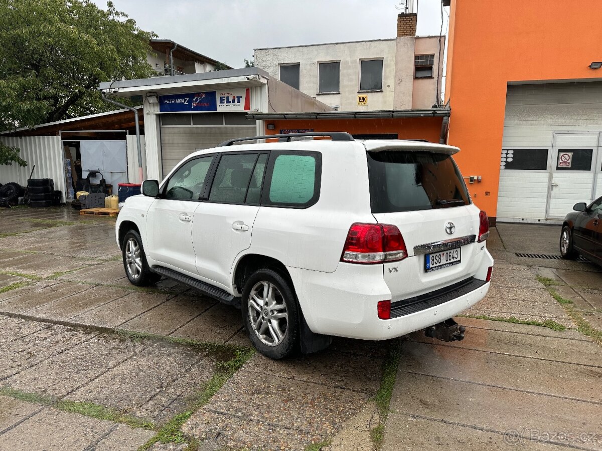 Toyota land cruiser v8 Lc 200